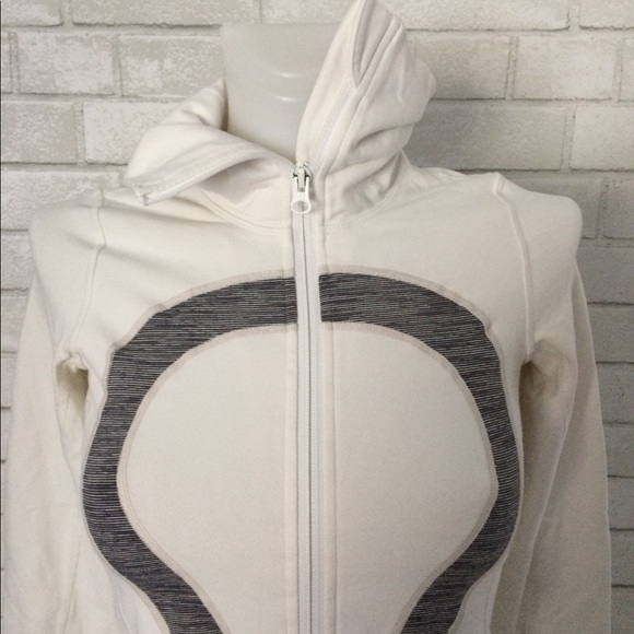 Lululemon women’s white/gray sweater size 2 - Picture 2 of 8